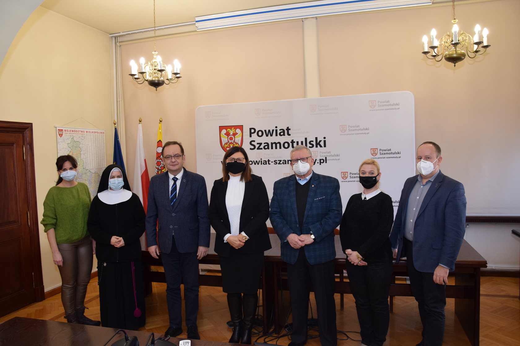 Przedstawiciele Powiatu i prowadzący warsztaty